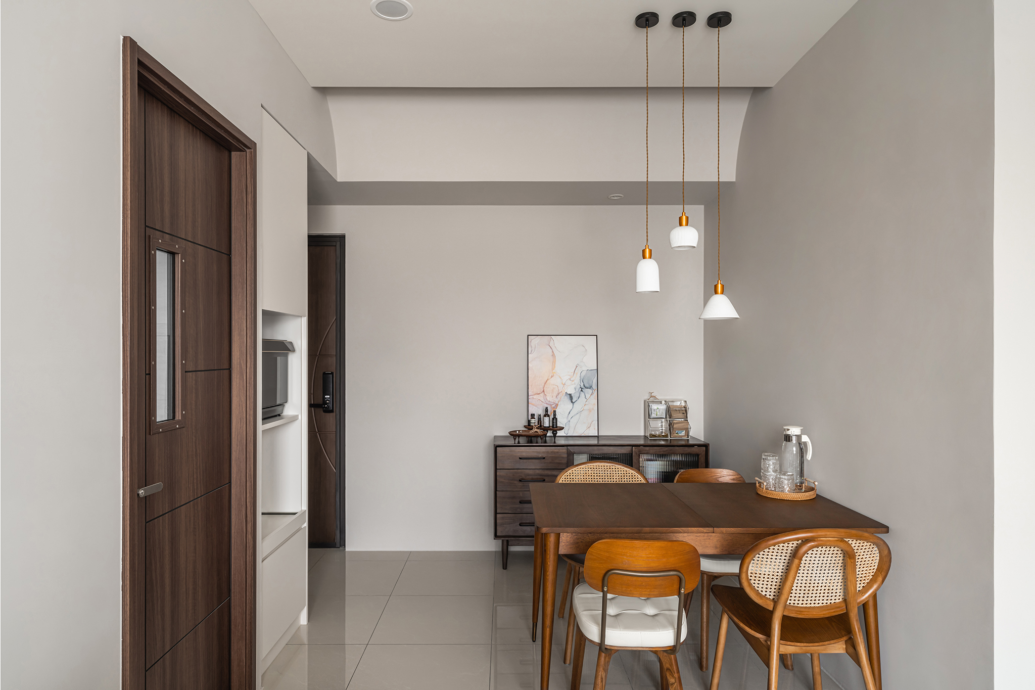 【黃銅與木的年代光澤】