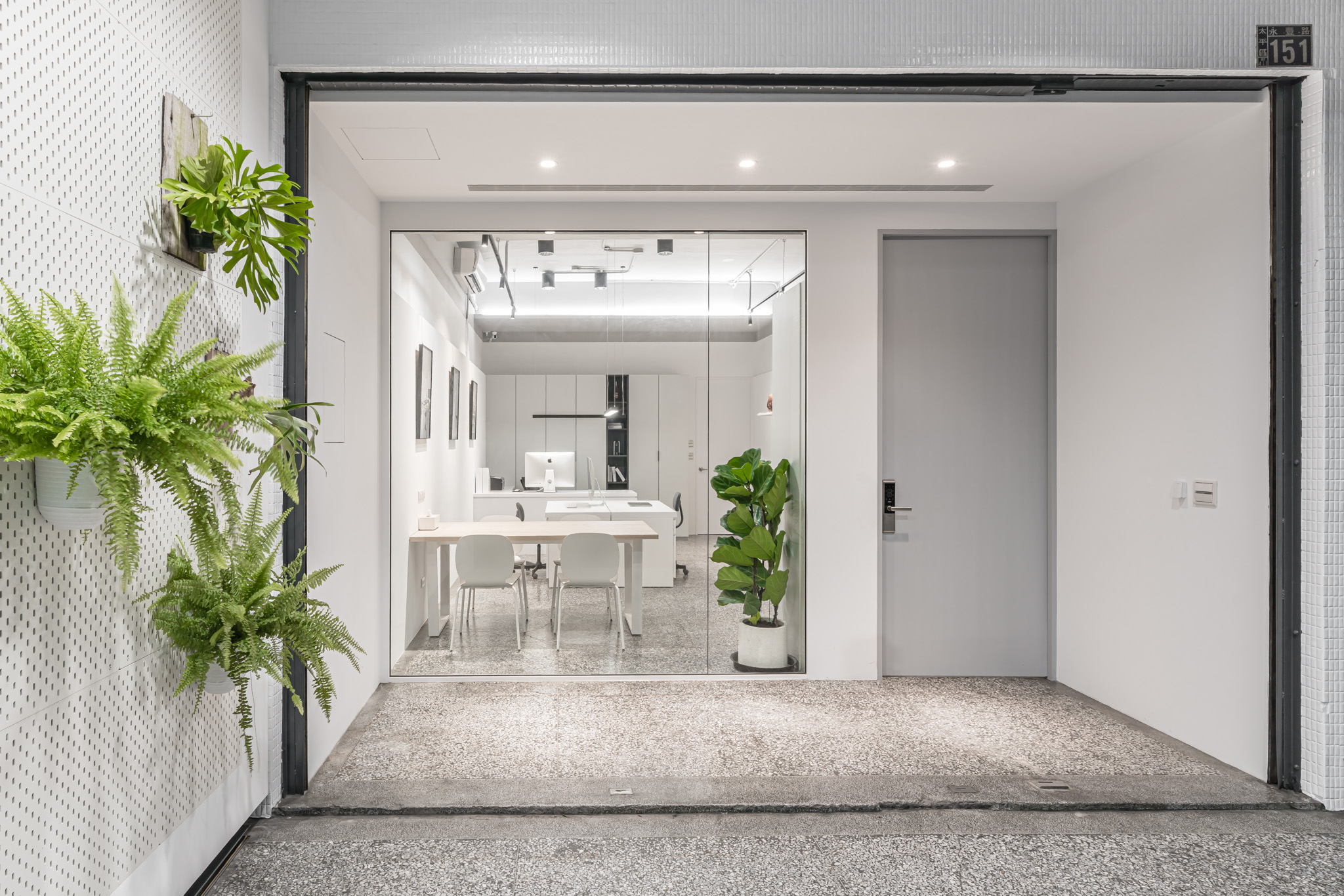 【建構與留白】