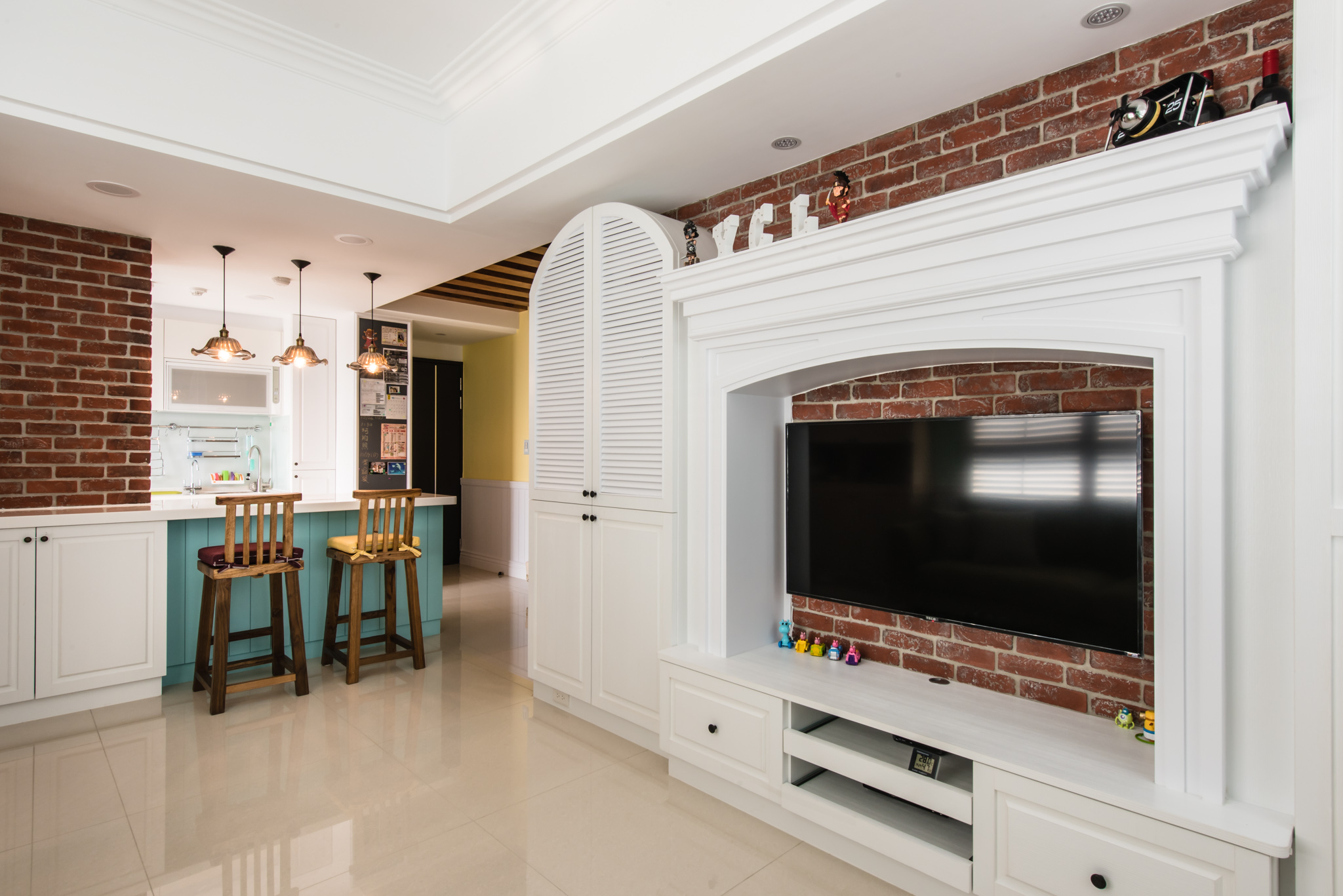 跳躍繽紛的符號