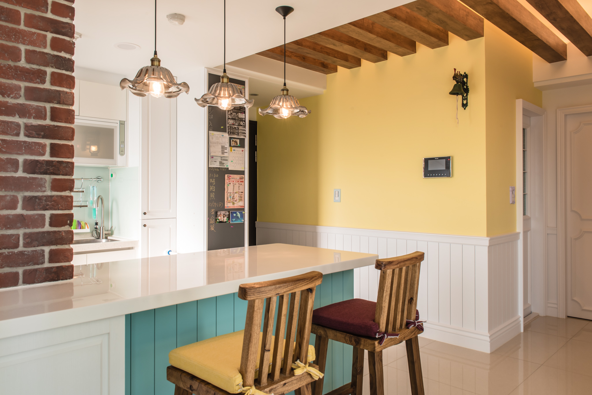 跳躍繽紛的符號