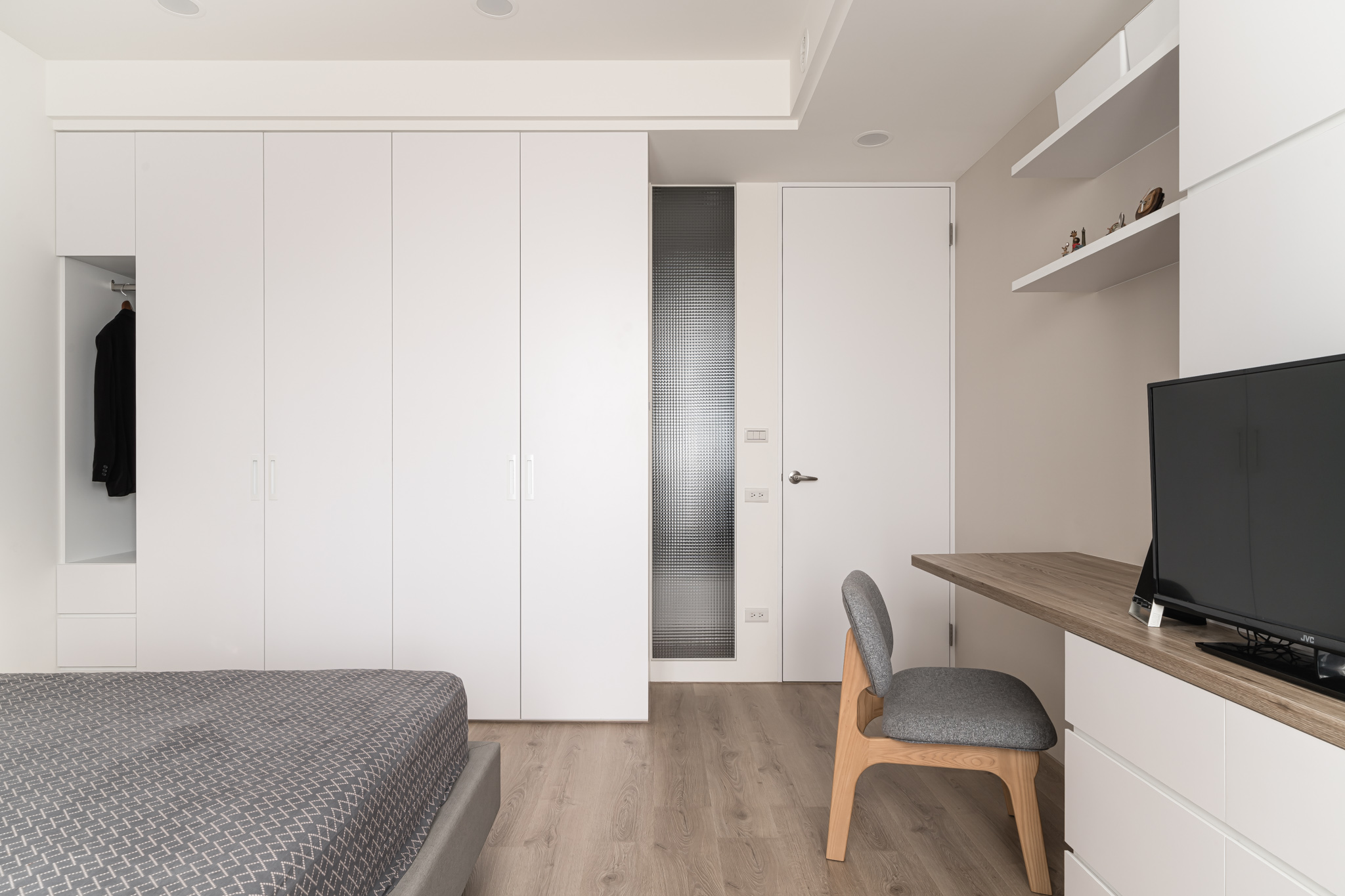 【建構與留白】