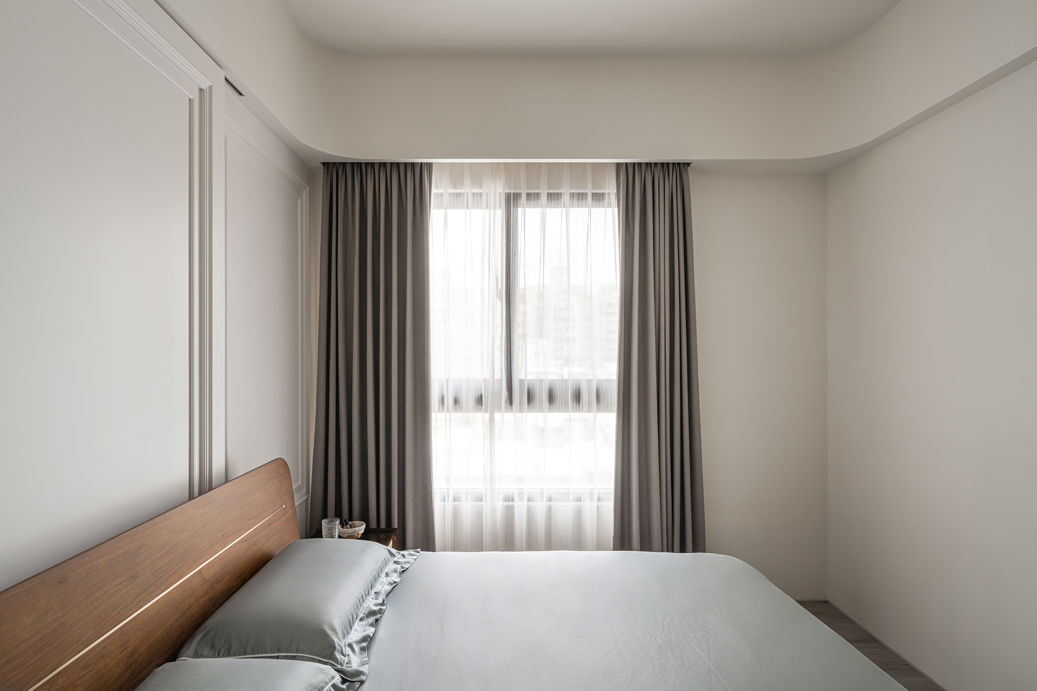 【黃銅與木的年代光澤】