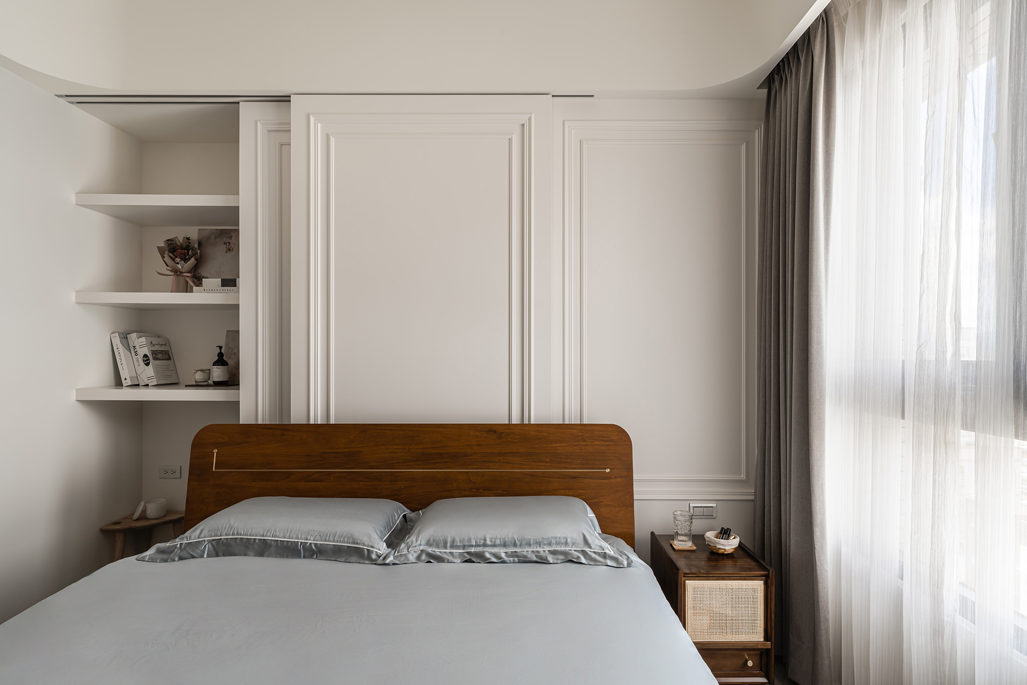 【黃銅與木的年代光澤】