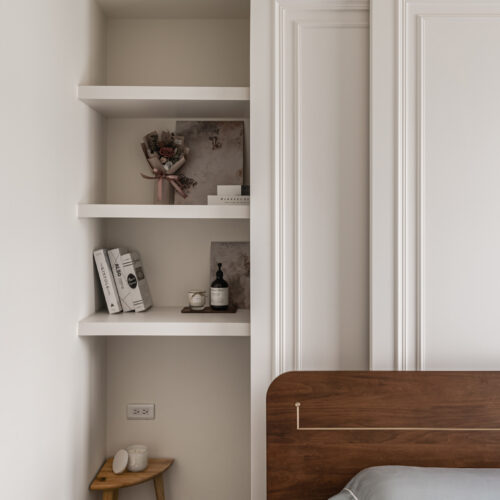 【黃銅與木的年代光澤】